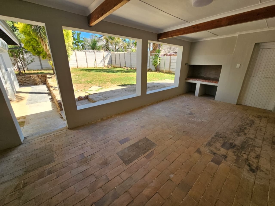 4 Bedroom Property for Sale in Riversdale Western Cape